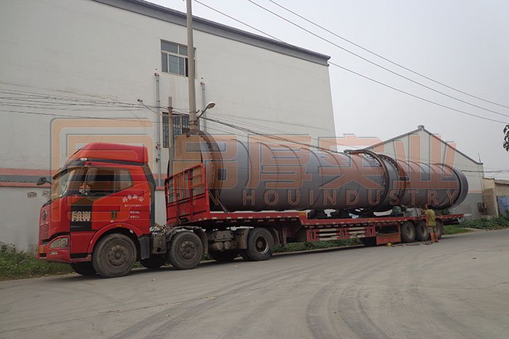 餐廚垃圾烘干機發(fā)貨中